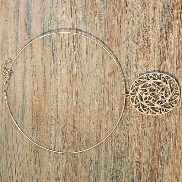 Wire fillagree pendent choker - Picture 2 of 5